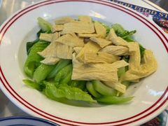 -明本湛江鸡•海鲜小厨(陈家祠店)