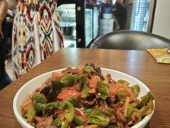 -盾亚新疆餐厅(松江万达广场店)
