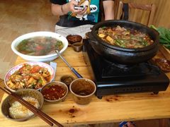 酸汤，麻辣牛肉锅，红烧豆腐-和福餐馆(西江古街店)