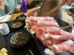 -果松木炭酸菜铜火锅·外婆参鸡汤