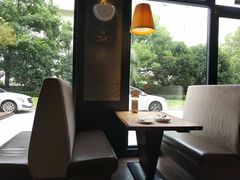 靠窗位-必胜客(金高店)