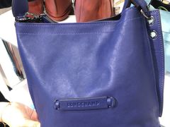 -Longchamp(佛罗伦萨小镇奥特莱斯店)
