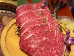 -喜牛烧肉酒场·黑金店(威高广场店)