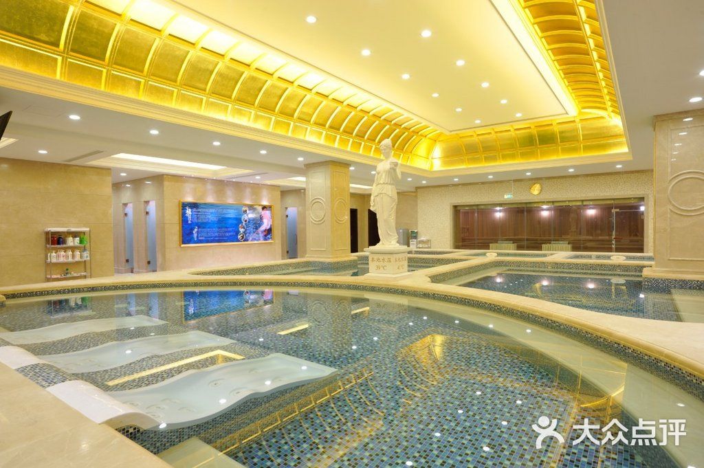 温泉之旅spa浴池图片