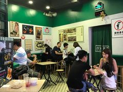 用餐区-孖记茶档·热腾茶餐(荔湾领展广场店)