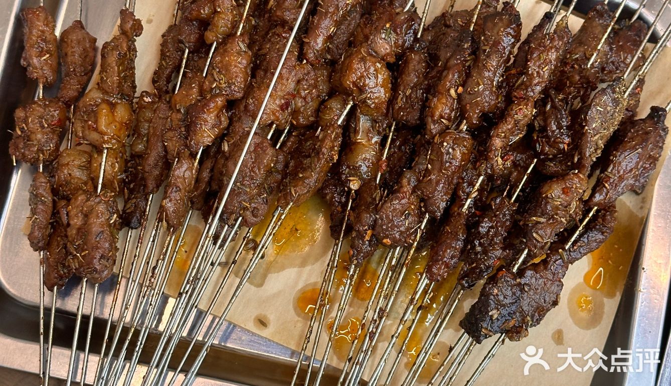 来自西安回民街上的清真美食烤肉店｜秦人集合