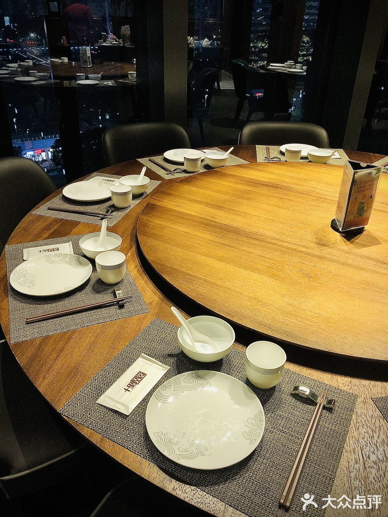 一块肉竟能在口中融化‼️这儿的菜真甜~