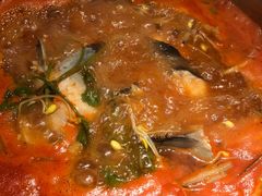 -野山舂·贵州现舂酸汤火锅(鸿通城店)