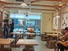 -煲仔皇腊味煲仔饭(经四万达店)