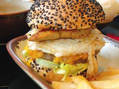 宝丽嘉汉堡-上海苏宁宝丽嘉酒店·Cafe Bellagio西餐厅