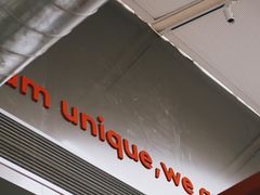 -UNI UNI(环亚凯瑟琳店)