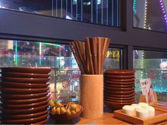 -先启半步颠小酒馆(白麓里店)