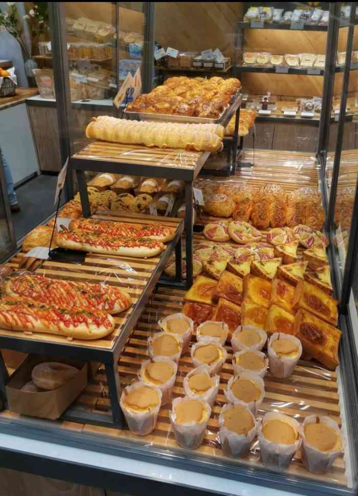 皇冠幸福里(116建设三路店)-"又来舔面包啦我爱皇冠95 口味好好,价.