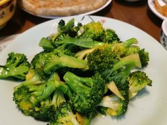 清炒西兰花-粥公粥婆精品家常菜(青龙桥店)