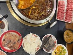 -沸炉重庆老火锅(军事博物馆店)