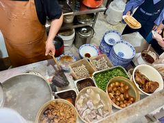 -叶新小吃店(来凤小区总店)