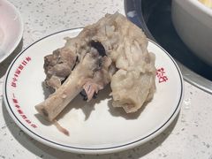 -三人行骨头王火锅(长寿店)