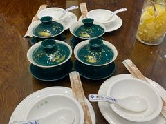 -三江源美食城
