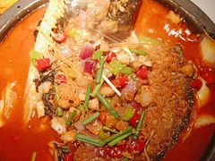 -鸣记脆皮烤鱼·海鲜烤鱼(三八广场店)