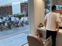 -LJOY丽锦造型·烫发染发