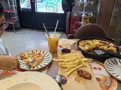 -必胜客(上海华谊新所店)