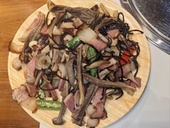 -乡土特色.冷锅鱼.牦牛肉汤锅