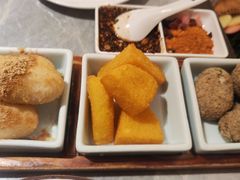 -野山舂·贵州现舂酸汤牛肉(民生路店)