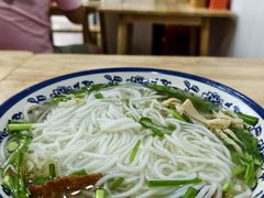 -德致祥云南过桥米线(云天小苑店)