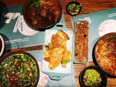 -八月美食小馆(周村太和路店)