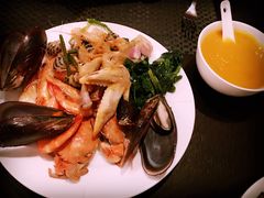 -乐咖啡西餐厅(太湖皇冠假日酒店)