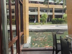 -三亚湾海居铂尔曼度假酒店