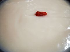 -老牌坊云南鱼豆花火锅(爱建店)