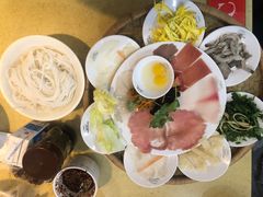 -桥香园云南过桥米线(金马碧鸡店)