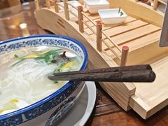 -香麒园·过桥米线·南湖雅宴