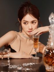 -克拉女神写真馆·匠心定制