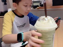 -星巴克臻选(上海中环广场2F店)