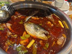 -肖肖酸萝卜鱼火锅(总店)