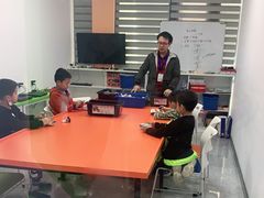 -蓝精灵创客少儿编程(百步亭中心)