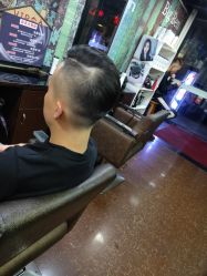 -乾健·烫染·接发SALON