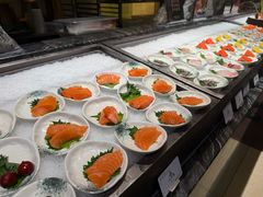 -雍容荟活帝王蟹活龙虾自助(苏宁旗舰店)