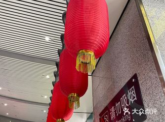 这是个有温度的高铁站 卫生间尽管没有纸巾，没有洗手液