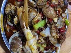 隔壁店的辣炒花蛤-清真·马峰烤肉(小学习北巷店)