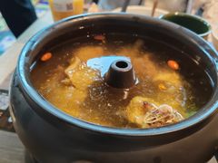 -云海肴·汽锅鸡·云南菜(天山百盛优客店)