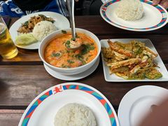 -Green Tree Rest. & Pub