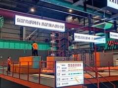 -极限PLAY运动娱乐新世界·团建派对潮玩休闲馆·室内蹦极高空游乐园
