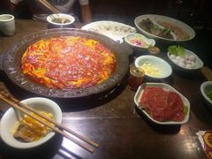 -红九格老火锅(三峡广场店)