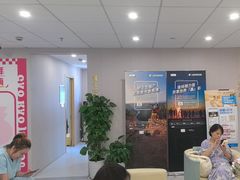 -上海大学附属上海和平眼科医院