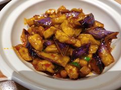 茄子鸡丁-宽鲜锅贴家常菜(永旺东部购物中心香港中路店)