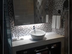 洗漱间-西安长征华美达酒店