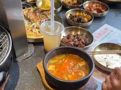 -草家酱蟹炭火烤肉店(珲春南路二店)